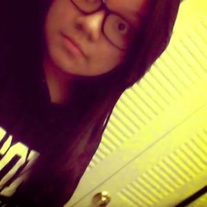 Meet your Posher, Yessica